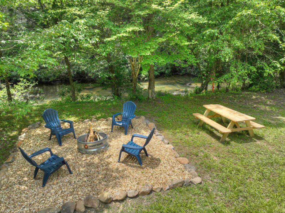 The Chariot - Creek Front With Hottub, Fire Pits, Billiards, Ev Charger - Sandalwood Stays ブルーリッジ山脈 エクステリア 写真