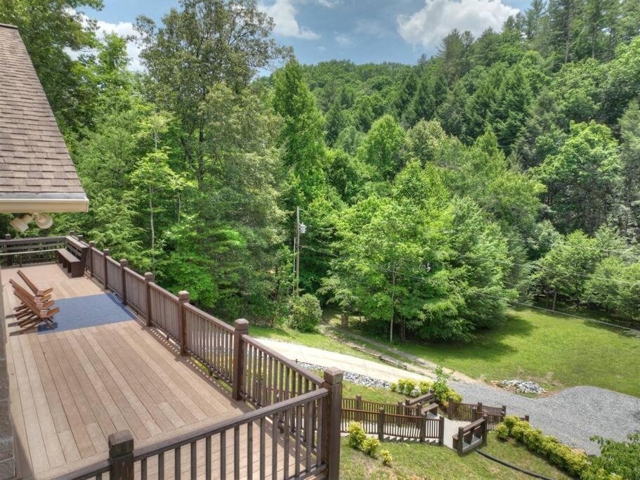 The Chariot - Creek Front With Hottub, Fire Pits, Billiards, Ev Charger - Sandalwood Stays ブルーリッジ山脈 エクステリア 写真