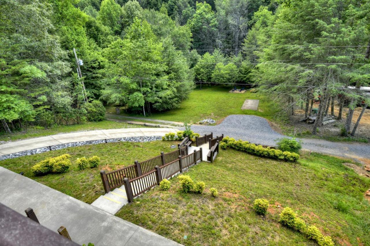 The Chariot - Creek Front With Hottub, Fire Pits, Billiards, Ev Charger - Sandalwood Stays ブルーリッジ山脈 エクステリア 写真