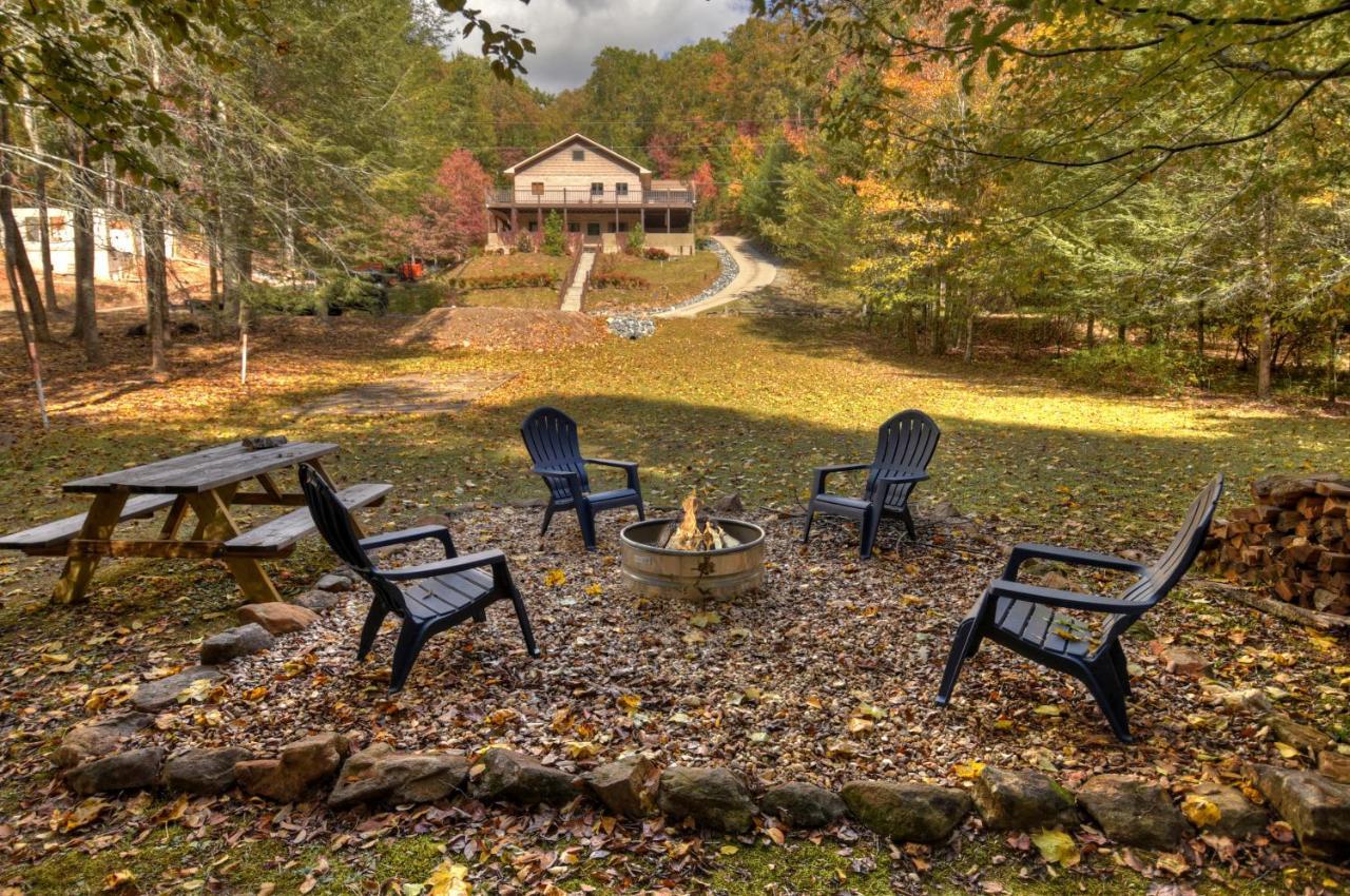 The Chariot - Creek Front With Hottub, Fire Pits, Billiards, Ev Charger - Sandalwood Stays ブルーリッジ山脈 エクステリア 写真