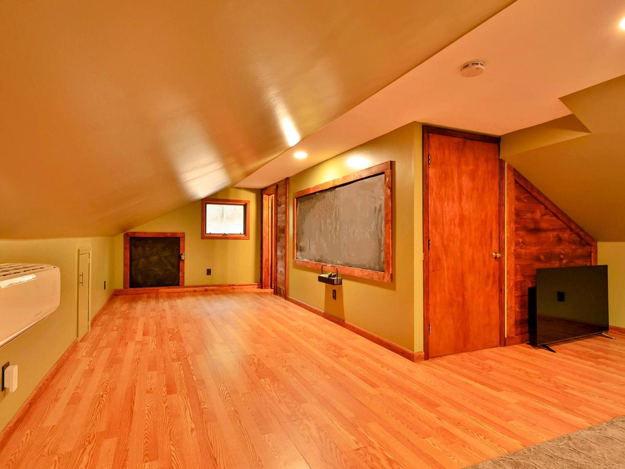The Chariot - Creek Front With Hottub, Fire Pits, Billiards, Ev Charger - Sandalwood Stays ブルーリッジ山脈 エクステリア 写真